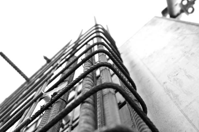 worm's-eye view photography of rebar